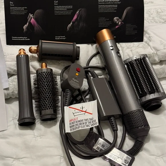 Dyson Airwrap Origin - Picture 3 of 7